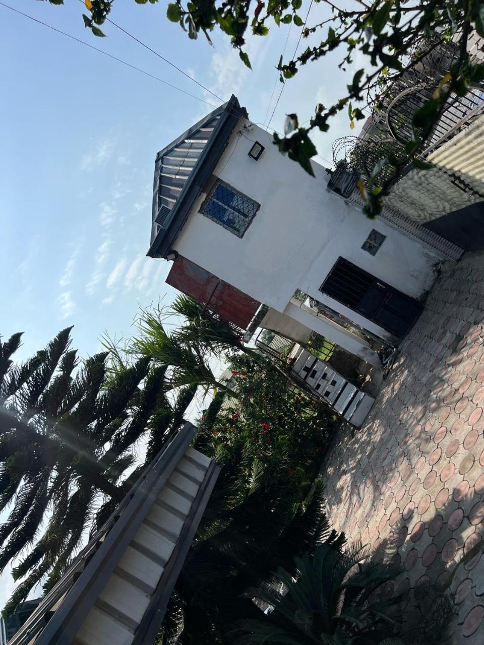 Apartament Apex Guest Facility Buea Zewnętrze zdjęcie